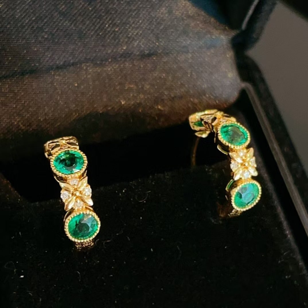 14k Gold 1.28 Ctw Natural Emerald & Diamond Earrings - 3