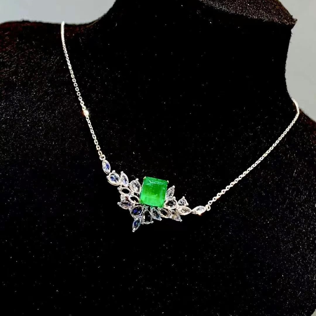 14k Gold 1.35 Ct Natural Emerald & Sapphire Necklace - 5