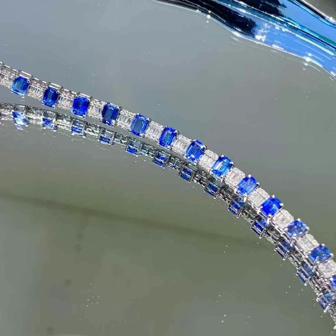 14k Gold 7.2 Ct Natural Sapphire & Diamond Bracelet: Ref:230945053 // gold content:14k gold // main gemstone:sapphire // shape:octagonal // carat weight:7. 2ct // color:blue // treatment:natural // // adjacent gemstone 2 : diamond // shape:multiply