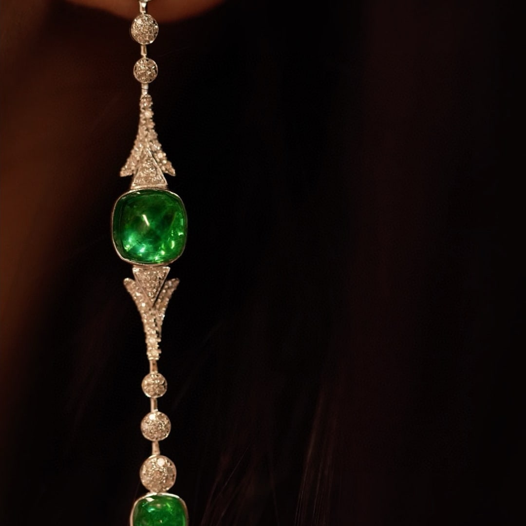 14k Gold 4.5 Ct Natural Emerald & Diamond Earrings - 5