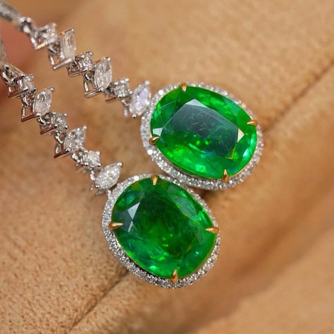 14k Gold 5.65 Ct Natural Emerald & Diamond Earrings (1 of 7)