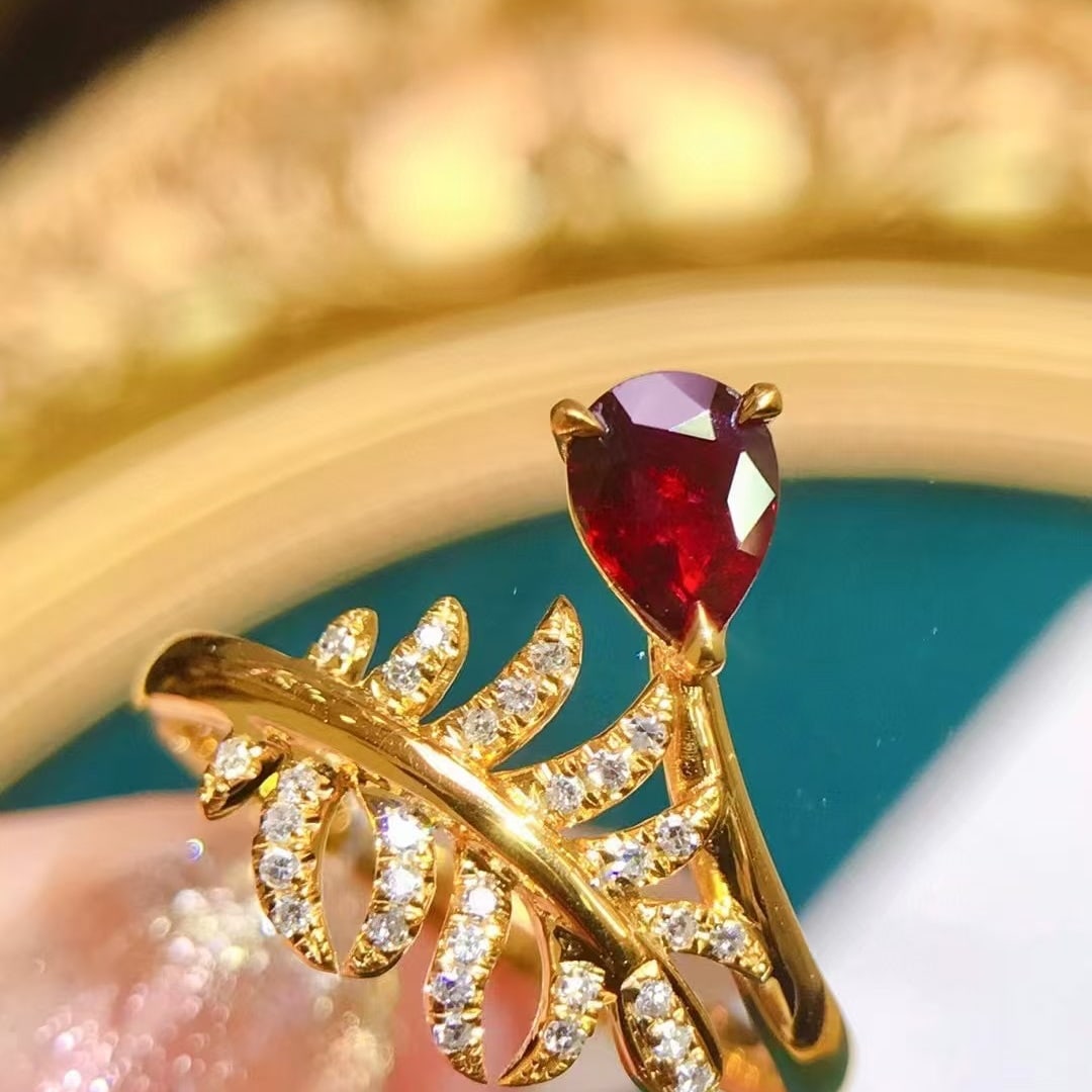 14k Gold 0.62 Ctw Natural Ruby & Diamond Ring - 4