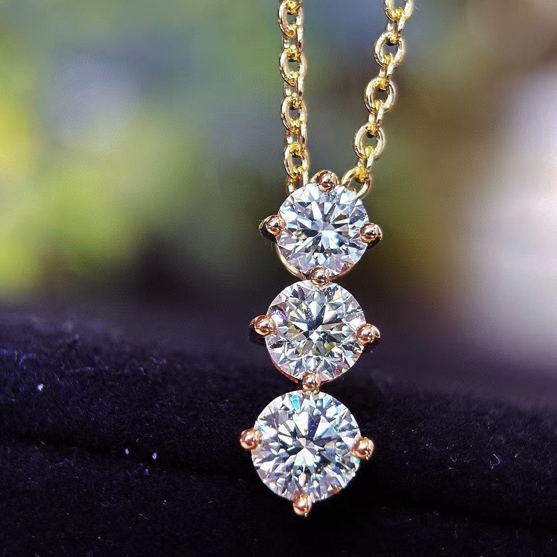 14k Gold 0.85 Ct Natural H Diamond Pendant( Without Chain ) (1 of 8)