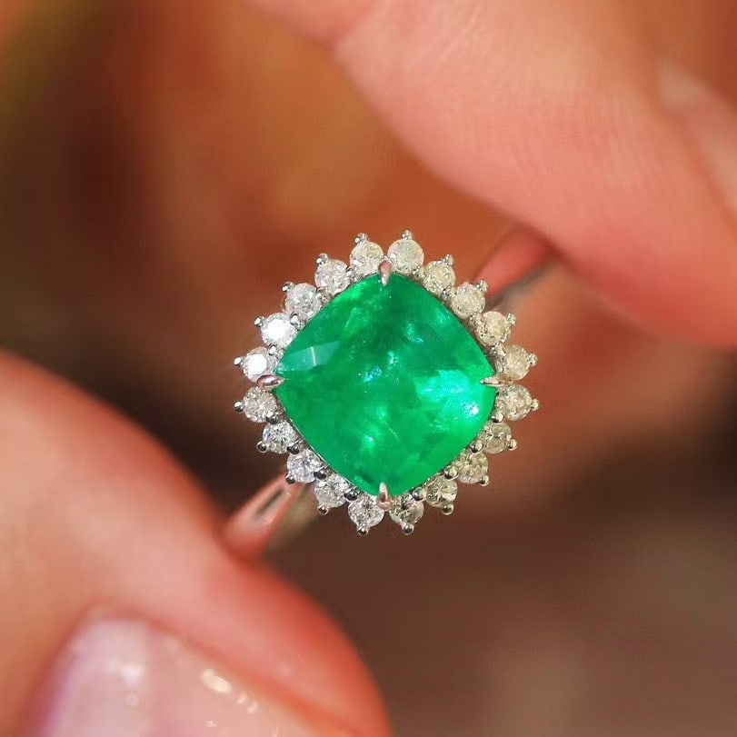 14k Gold 2.55 Ctw Natural Emerald & Diamond Ring - 3