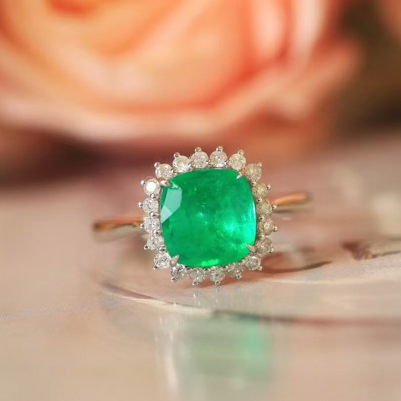 14k Gold 2.55 Ctw Natural Emerald & Diamond Ring - 6