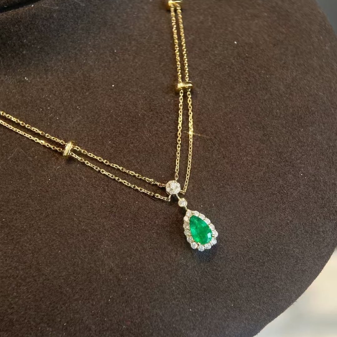 14k Gold 1.30 Ctw Natural Emerald & Diamond Necklace - 2