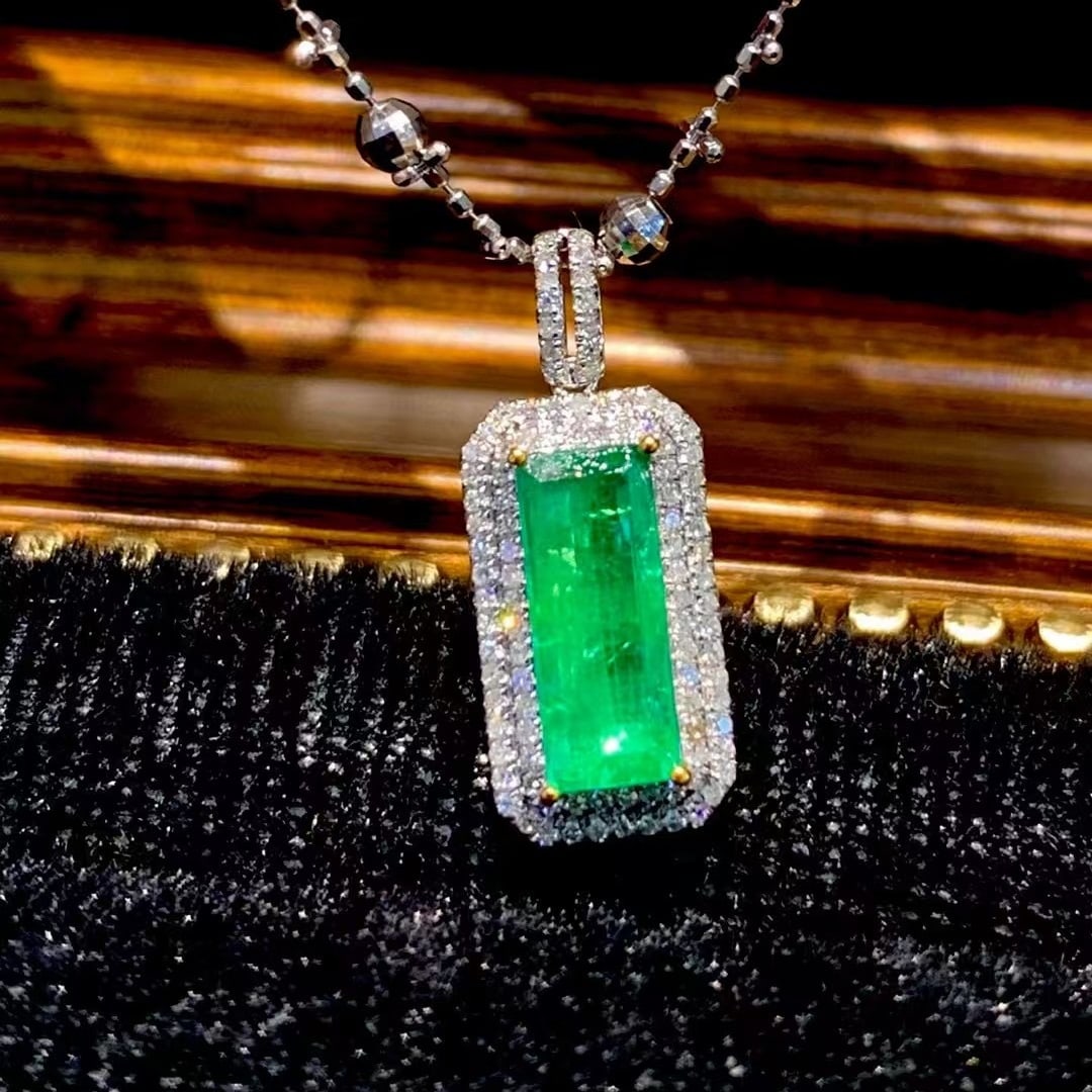 14k Gold 1.05 Ct Natural Emerald & Diamond Pendant( Without Chain ) - 2