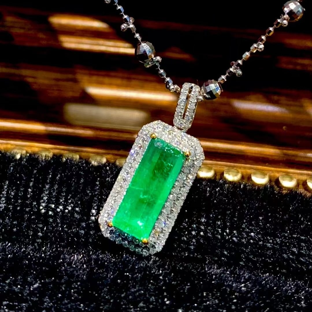 14k Gold 1.05 Ct Natural Emerald & Diamond Pendant( Without Chain ) - 4