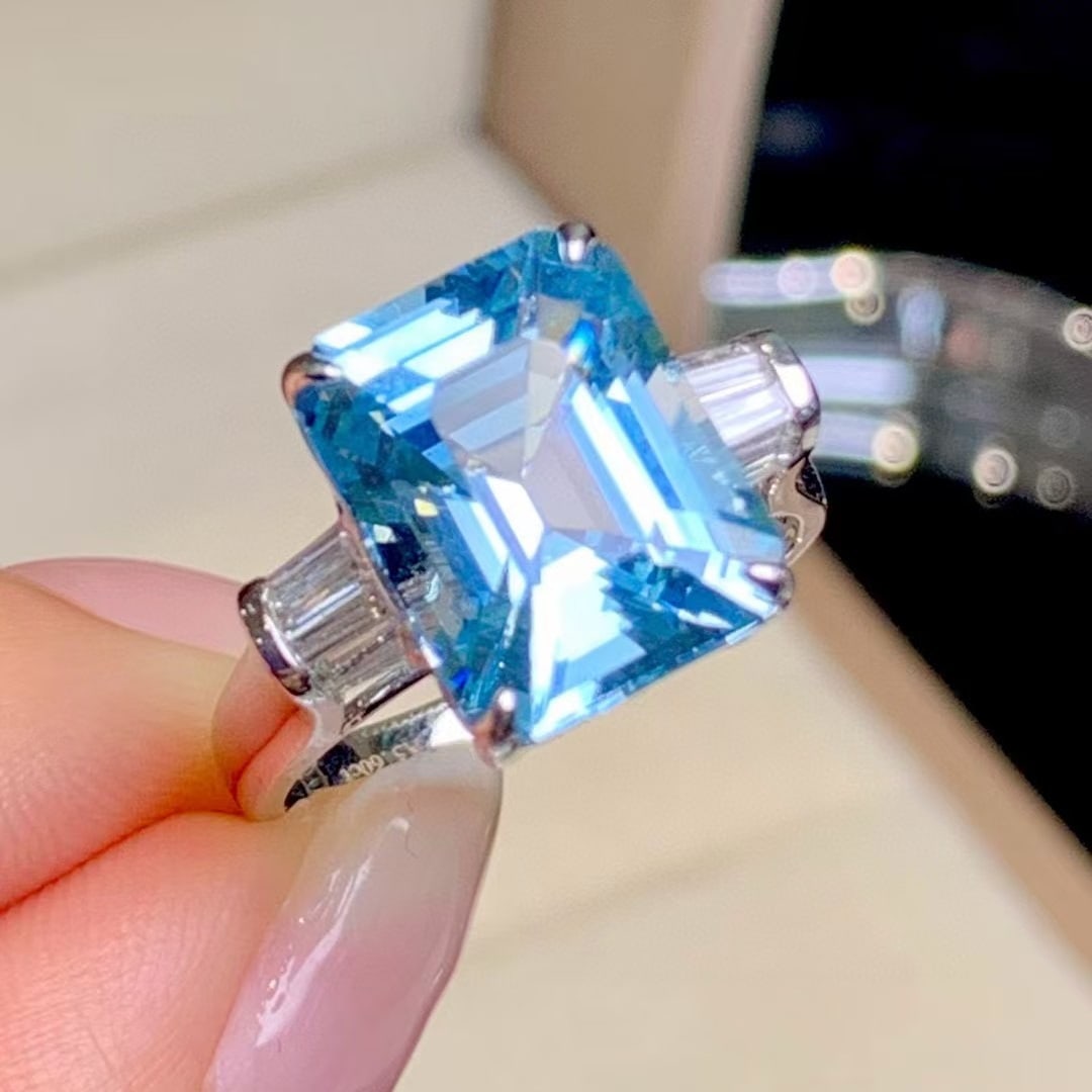 14k Gold 5.6 Ct Natural Aquamarine & Diamond Ring - 6