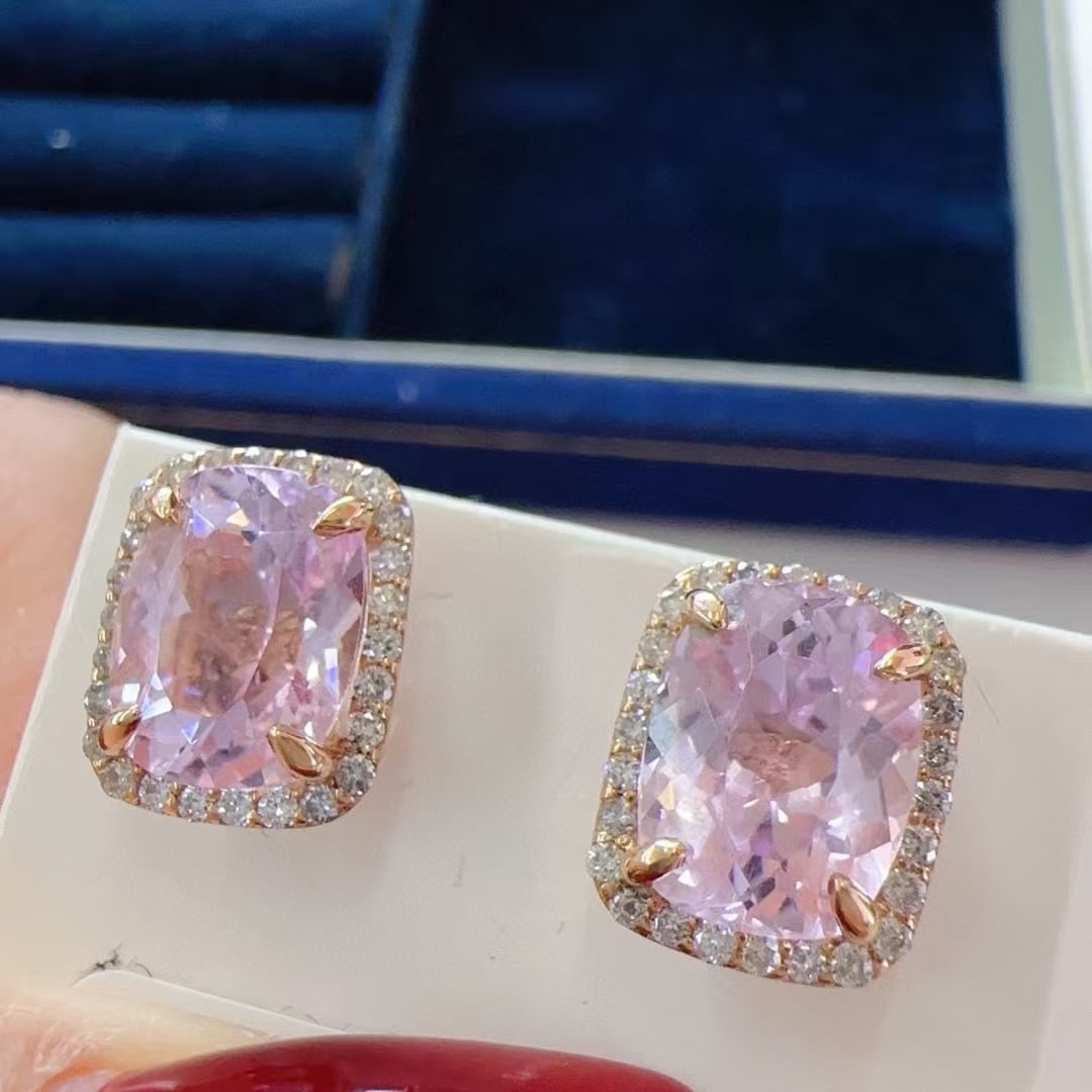 14k Gold 5.50 Ctw Natural Kunzite & Diamond Earrings: Ref:230945134 // gold content:14k gold // main gemstone:kunzite // shape:cushion // carat weight:5. 20ct // color:pink // treatment:natural // // adjacent gemstone 2 : diamond // shape:round // carat