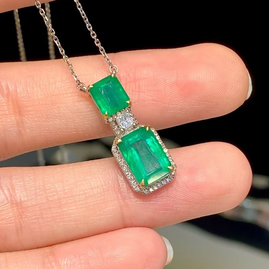 14k Gold 3 Ct Natural Emerald & Diamond Necklace - 3