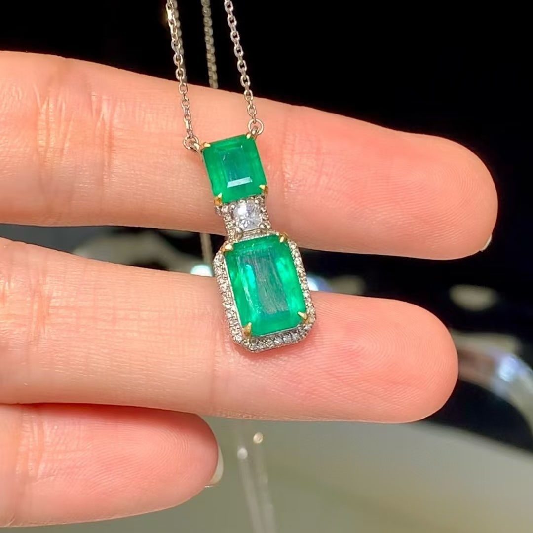 14k Gold 3 Ct Natural Emerald & Diamond Necklace - 6