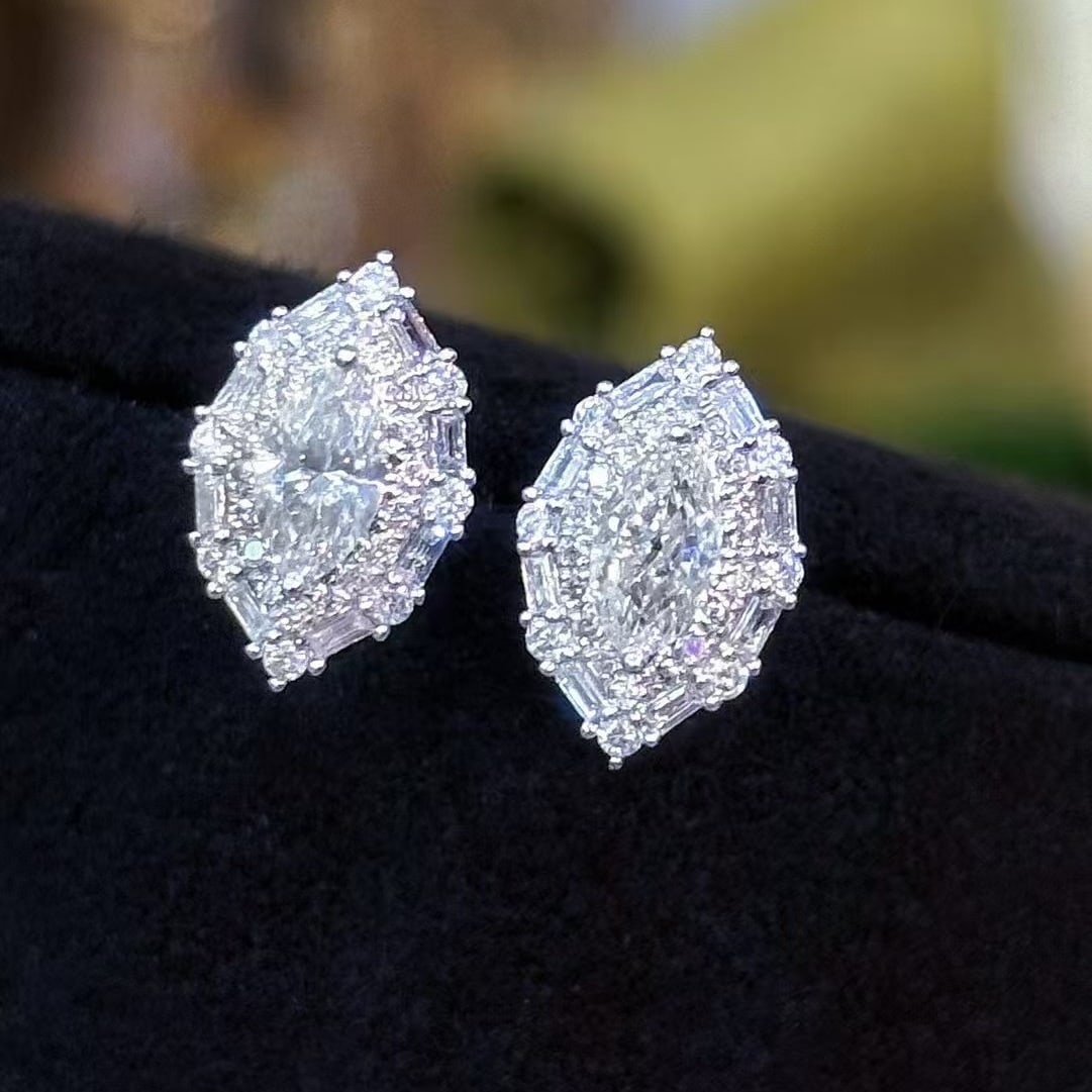 14k Gold 0.95 Ctw Natural H Diamond Earrings (1 of 4)