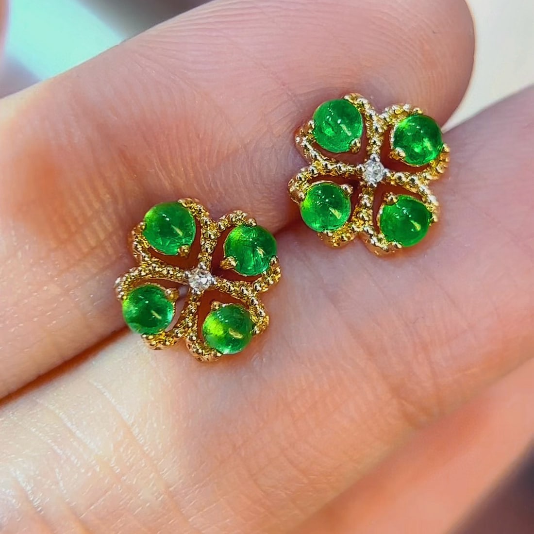 14k Gold 0.7 Ct Natural Emerald & Diamond Earrings - 2
