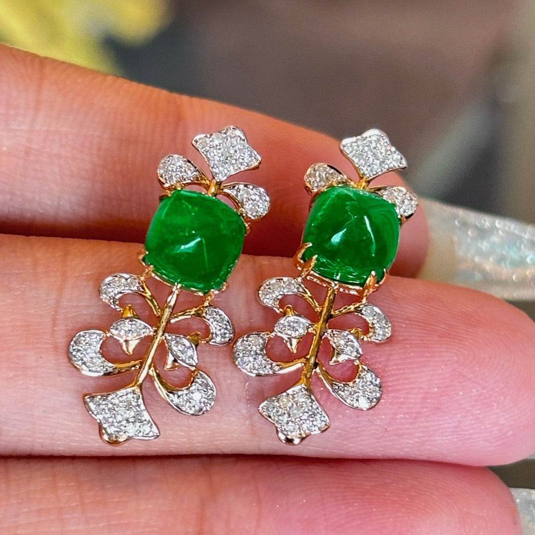 14k Gold 3.6 Ct Natural Emerald & Diamond Earrings - 2