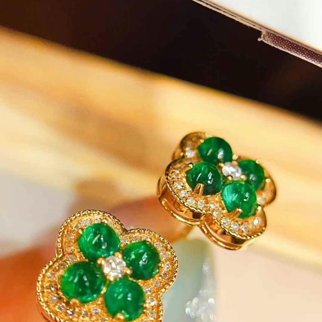14k Gold 1.3 Ct Natural Emerald & Diamond Earrings - 4
