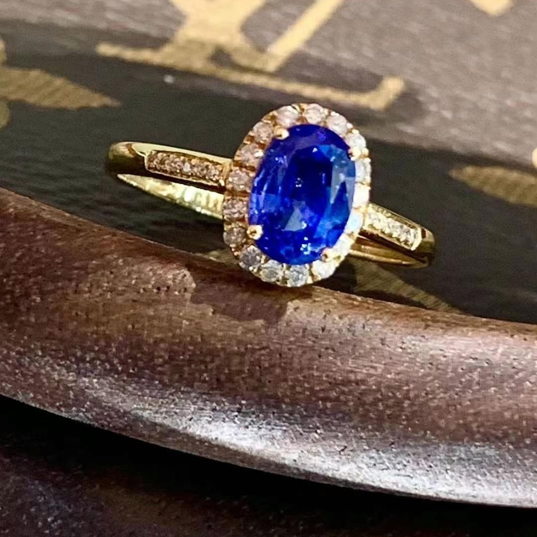 14k Gold 1.5 Ct Vivid Blue Natural Sapphire & Diamond Ring - 4