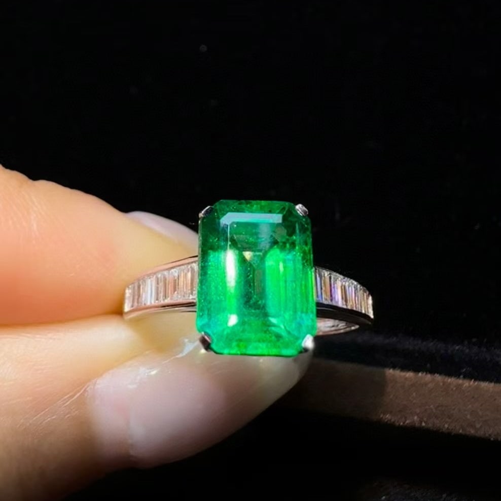 14k Gold 2.70 Ctw Natural Emerald & Diamond Ring - 2