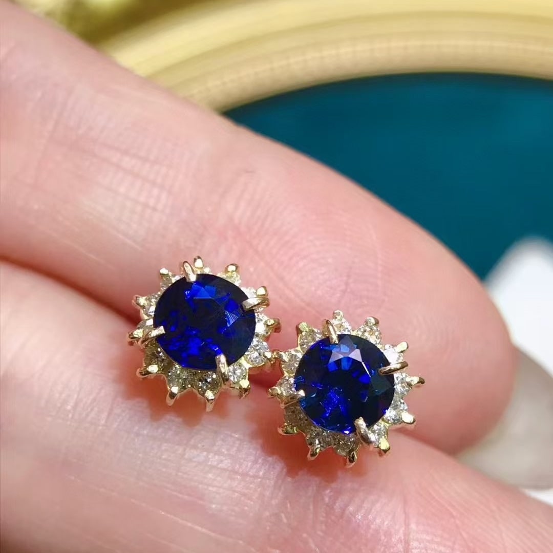 14k Gold 1.9 Ctw Natural Sapphire & Diamond Earrings: Ref:230945198 // gold content:14k gold // main gemstone:sapphire // shape:round // carat weight:1. 6ct // color:blue // treatment:natural // cut grade:g // // adjacent gemstone 2 : diamond //