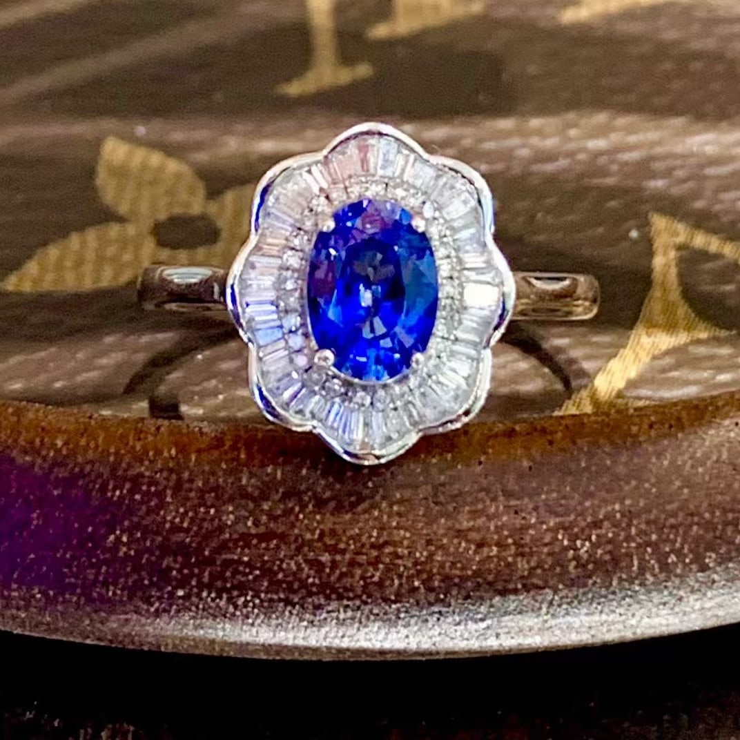 14k Gold 1.1 Ct Natural Sapphire & Diamond Ring: Ref:230945206 // gold content:14k gold // ring size:7. 25us // // main gemstone:sapphire // shape:oval // carat weight:1. 1ct // color:royal blue // treatment:natural // // adjacent gemstone 2 :