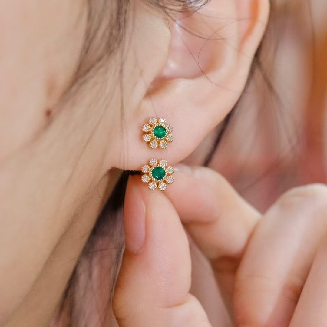 14k Gold 0.50 Ctw Natural Emerald & Diamond Earrings - 4