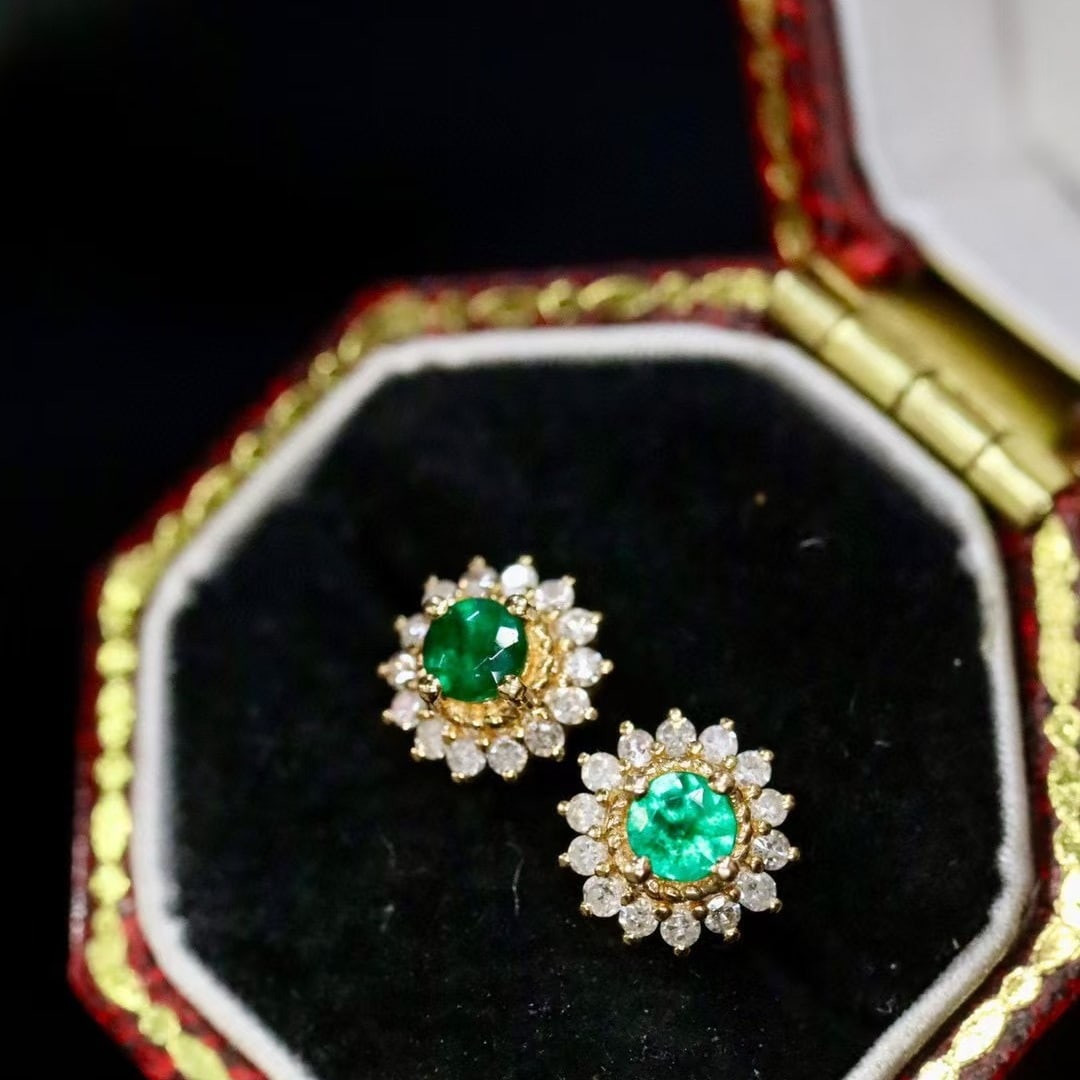 14k Gold 0.28 Ctw Natural Emerald & Diamond Earrings - 4