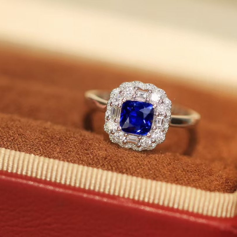 14k Gold 1.50 Ctw Natural Sapphire & Diamond Ring - 3