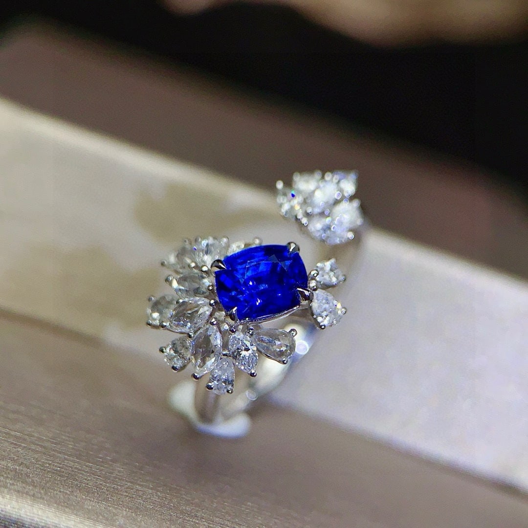 14k Gold 2.02 Ctw Natural Sapphire & Diamond Ring - 4