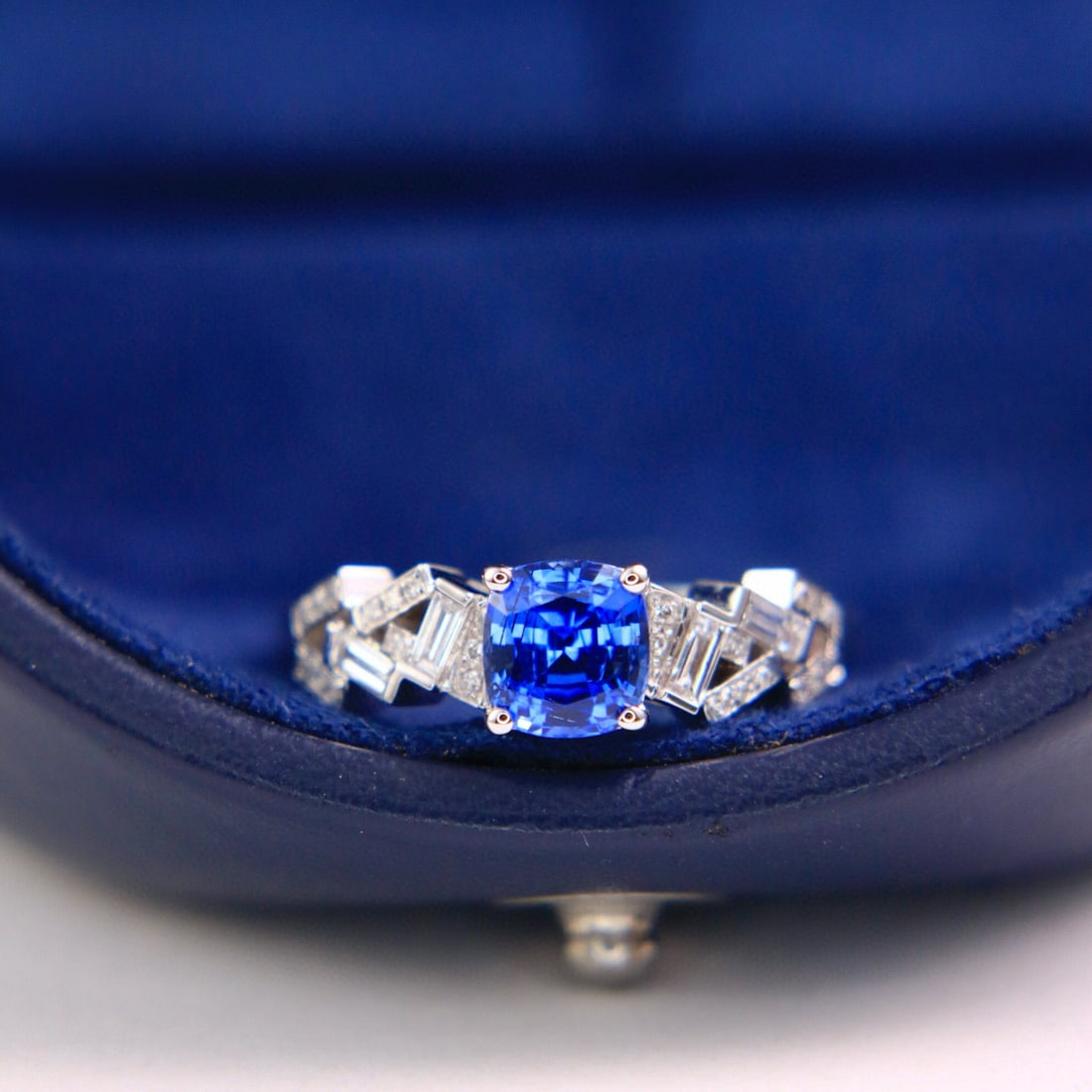 14k Gold 1.60 Ctw Natural Sapphire & Diamond Ring (1 of 6)