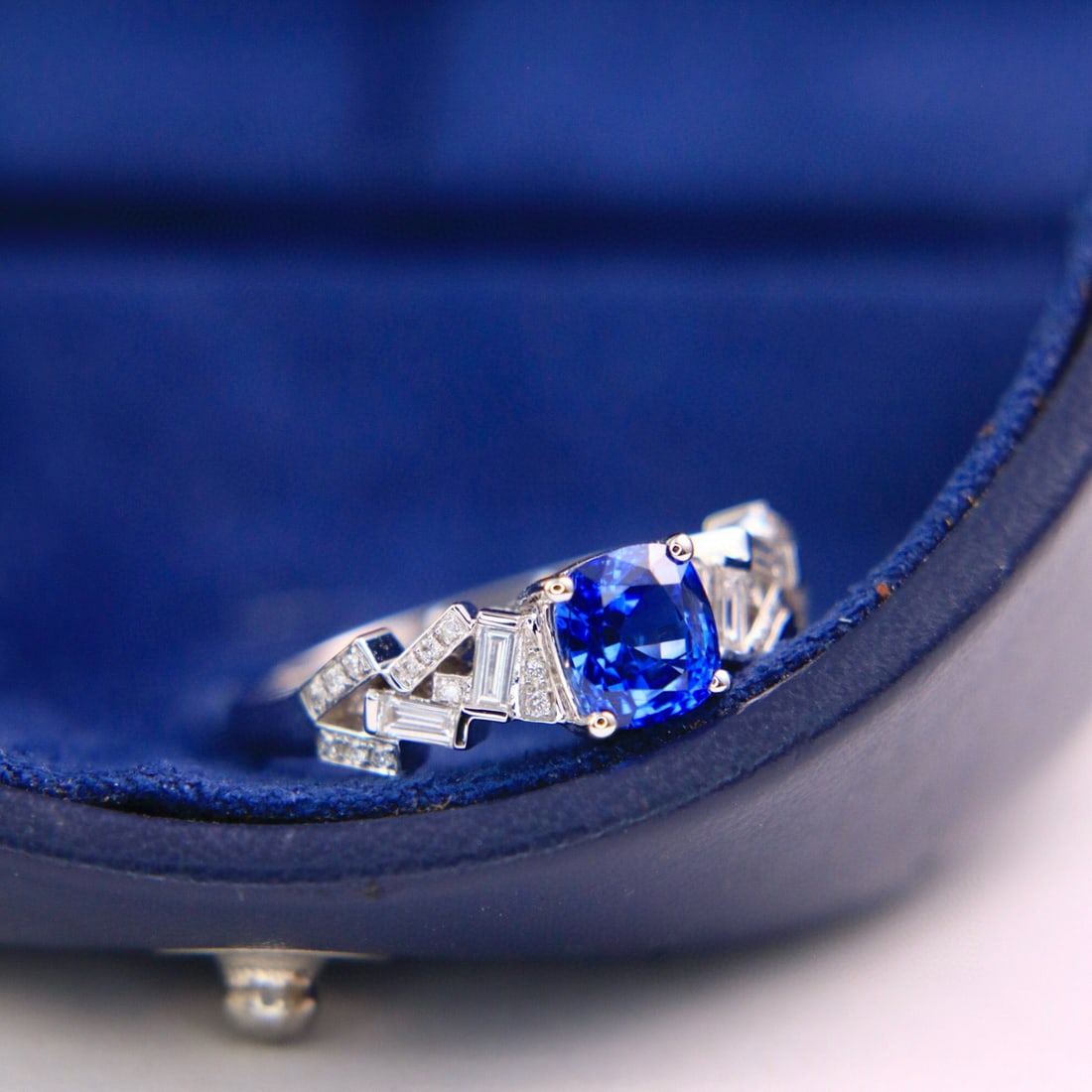 14k Gold 1.60 Ctw Natural Sapphire & Diamond Ring - 2