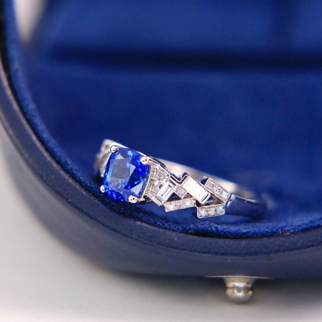 14k Gold 1.60 Ctw Natural Sapphire & Diamond Ring - 3