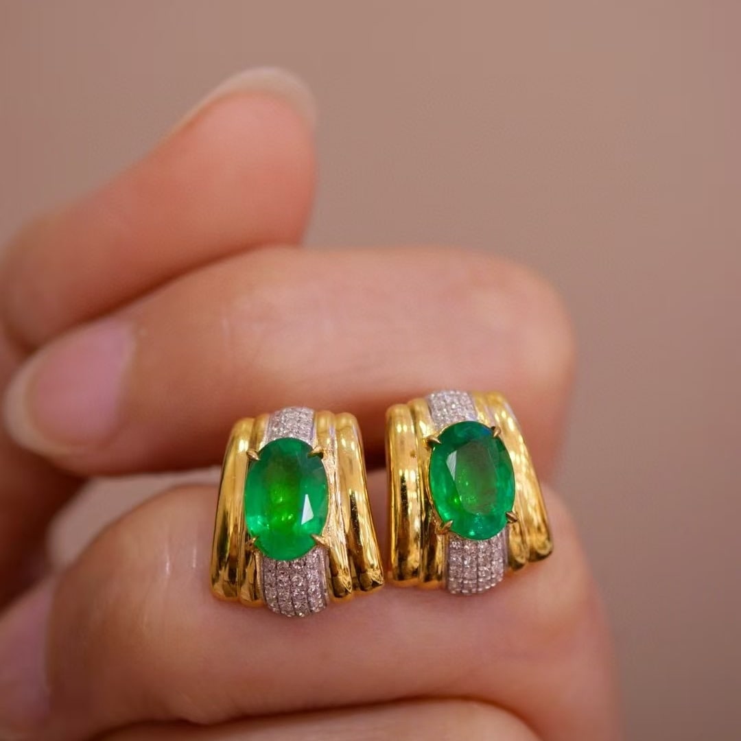 14k Gold 2.41 Ctw Vivid Green Natural Emerald & Diamond Earrings - 3