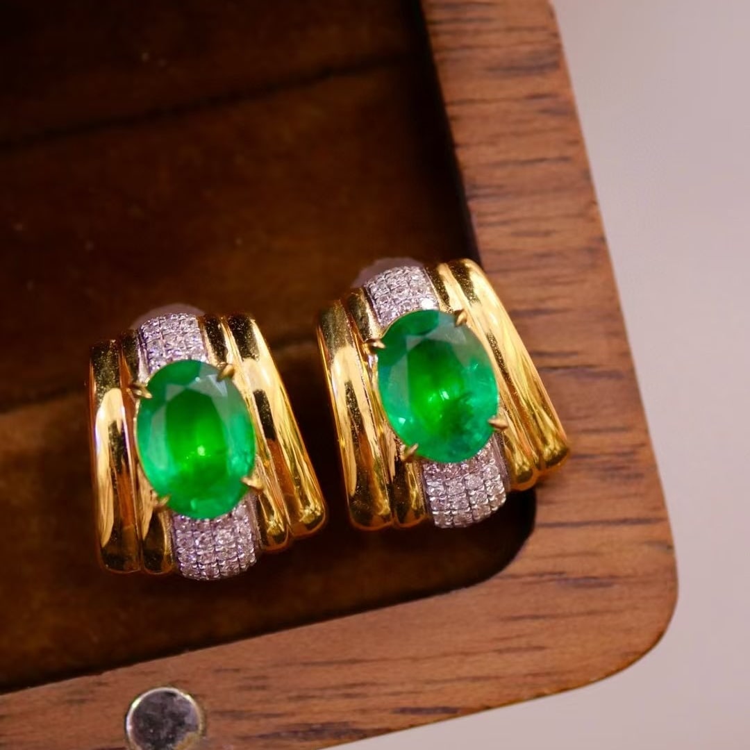 14k Gold 2.41 Ctw Vivid Green Natural Emerald & Diamond Earrings - 5
