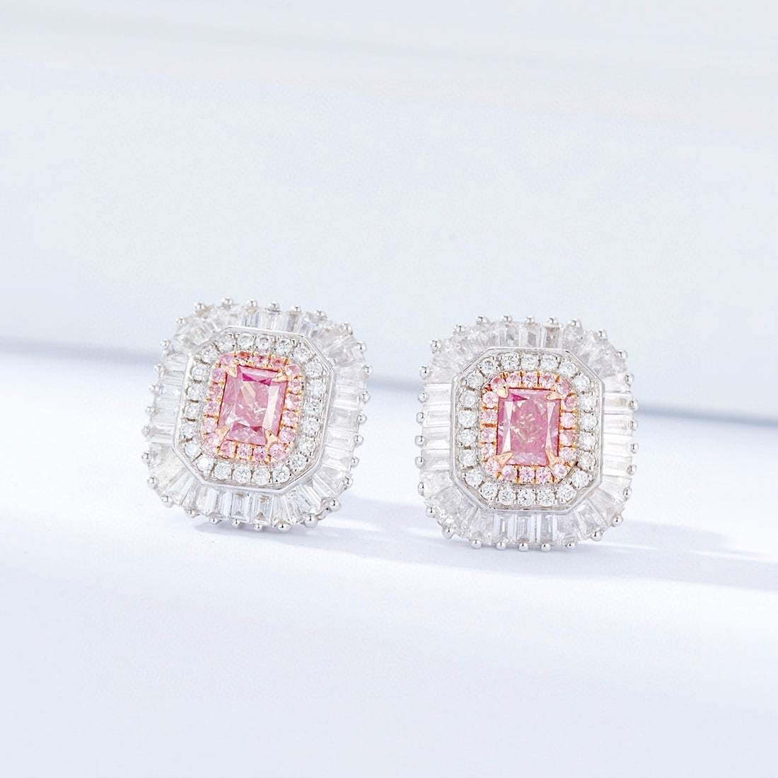 14k Gold 1.61 Ctw Natural Pink Diamond & Diamond Earrings: Ref:230946042 // gold content:14k gold // main gemstone:pink diamond // shape:radiant // carat weight:0. 52ct // color:pink // treatment:natural // // adjacent gemstone 2 : diamond //