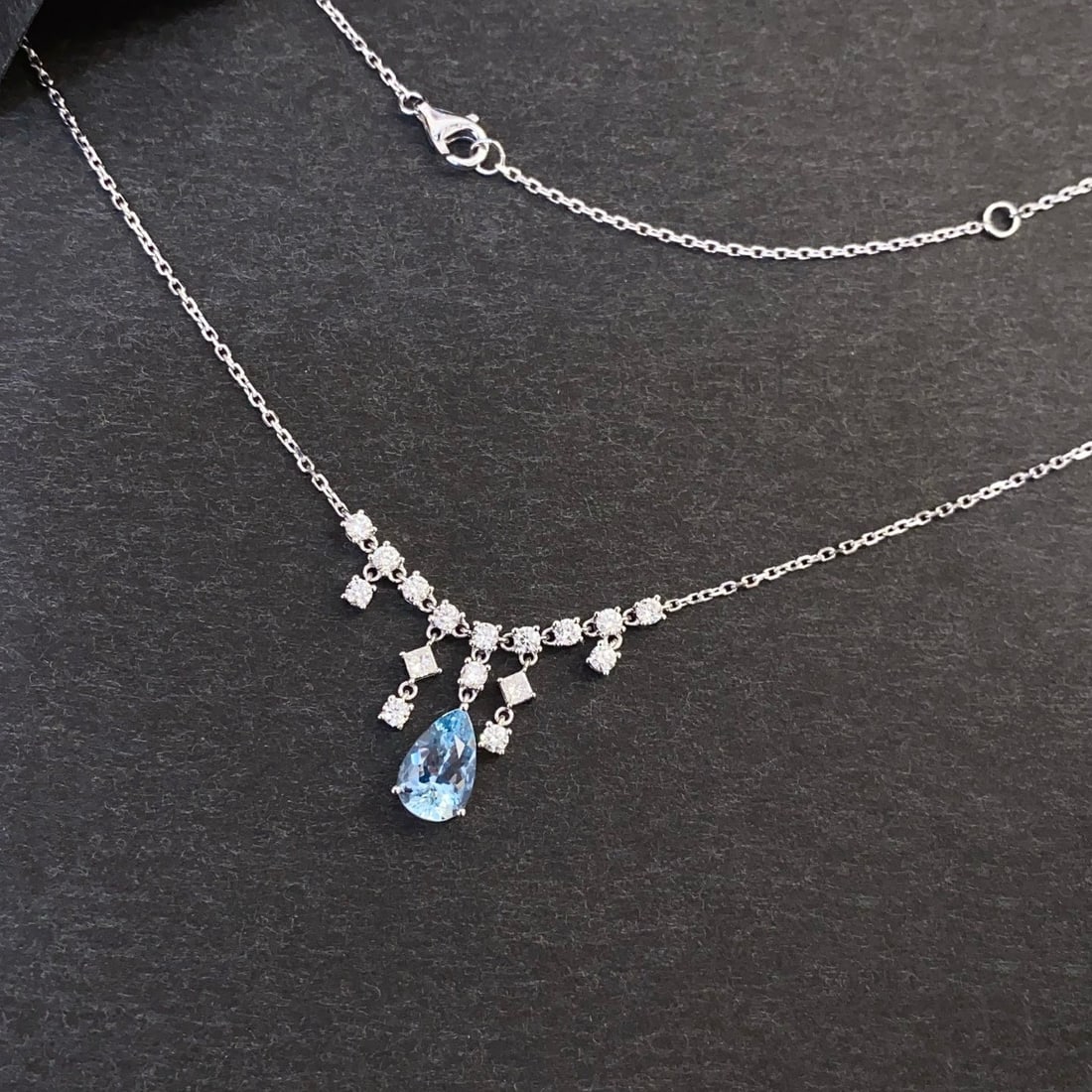 14k Gold 2.10 Ctw Natural Aquamarine & Diamond Necklace - 5