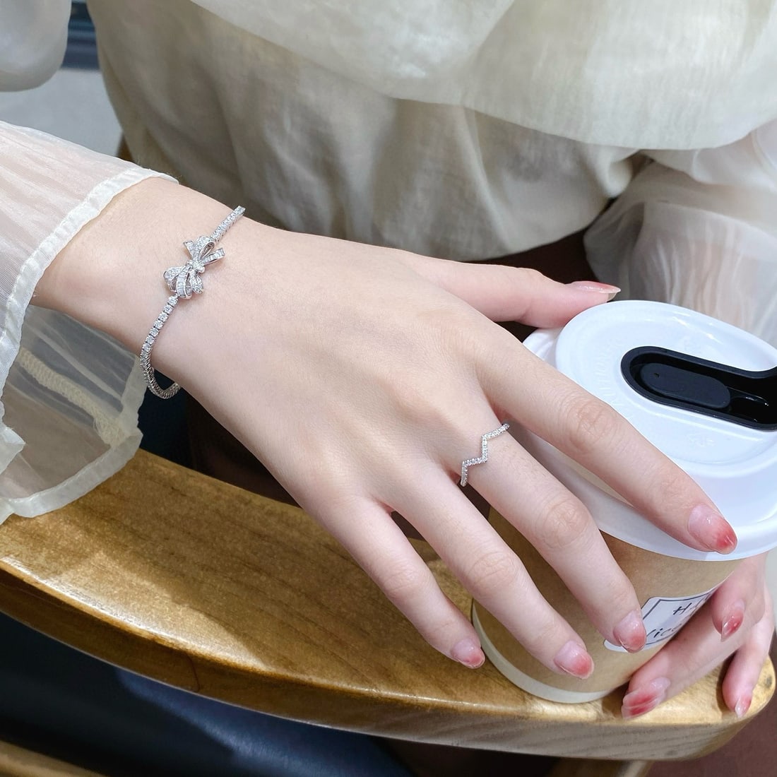 14k Gold 2.8 Ct Natural H Diamond Bracelet - 6