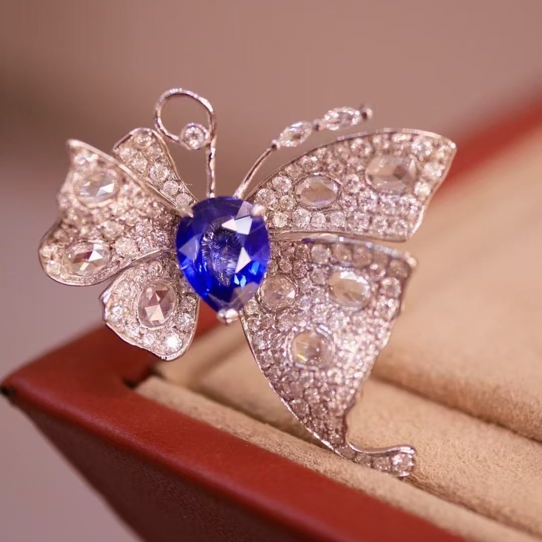 14k Gold 2.28 Ctw Natural Sapphire & Diamond Ring: Ref:230946058 // gold content:14k gold // ring size:7. 25us // // main gemstone:sapphire // shape:pear // carat weight:1. 08ct // color:royal blue // treatment:natural // // adjacent gemstone 2 :