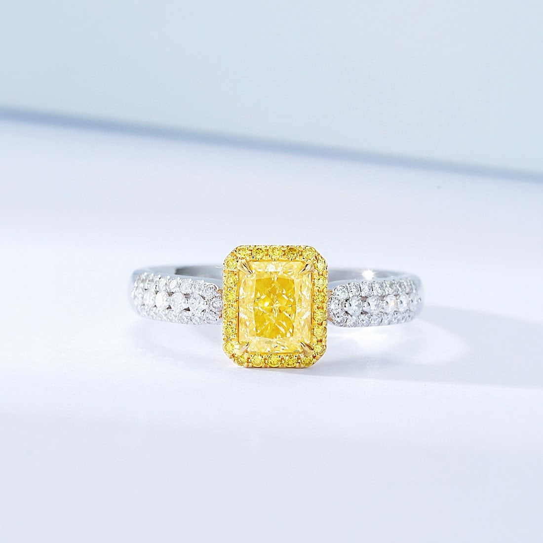 14k Gold 1.33 Ctw Natural Yellow Diamond & Diamond Ring: Ref:230946089 // gold content:14k gold // ring size:7. 25us // // main gemstone:yellow diamond // shape:radiant // carat weight:1. 01ct // color:yellow // treatment:natural // // adjacent gemstone