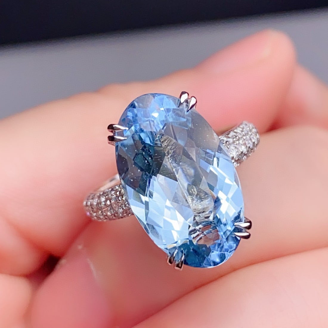 14k Gold 6.38 Ctw Natural Aquamarine & Diamond Ring - 3