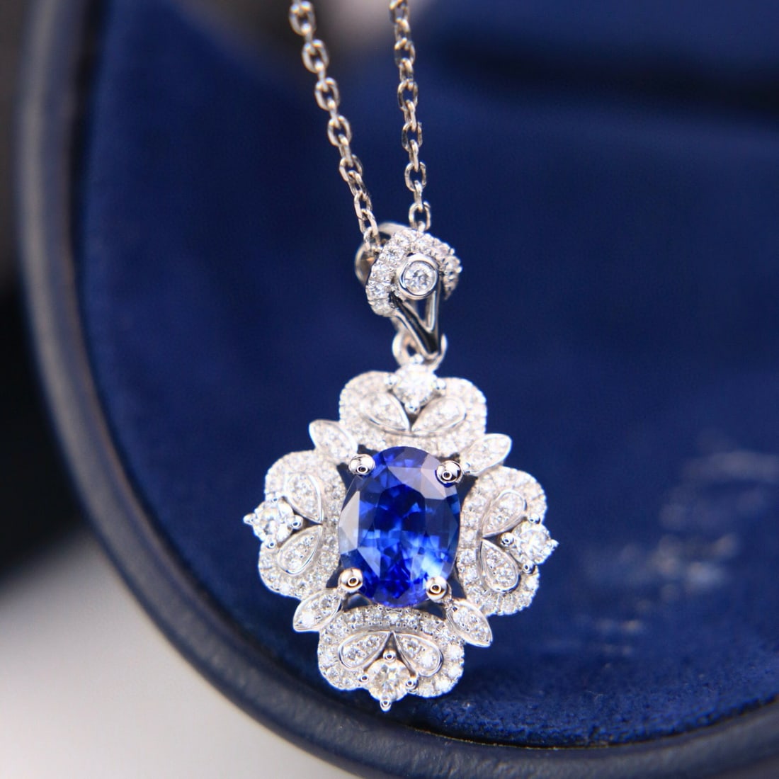 14k Gold 1.99 Ctw Natural Sapphire & Diamond Pendant( Without Chain ): Ref:230946112 // gold content:14k gold // main gemstone:sapphire // shape:oval // carat weight:1. 6ct // color:royal blue // treatment:natural // // adjacent gemstone 2 : diamond // shape:round //