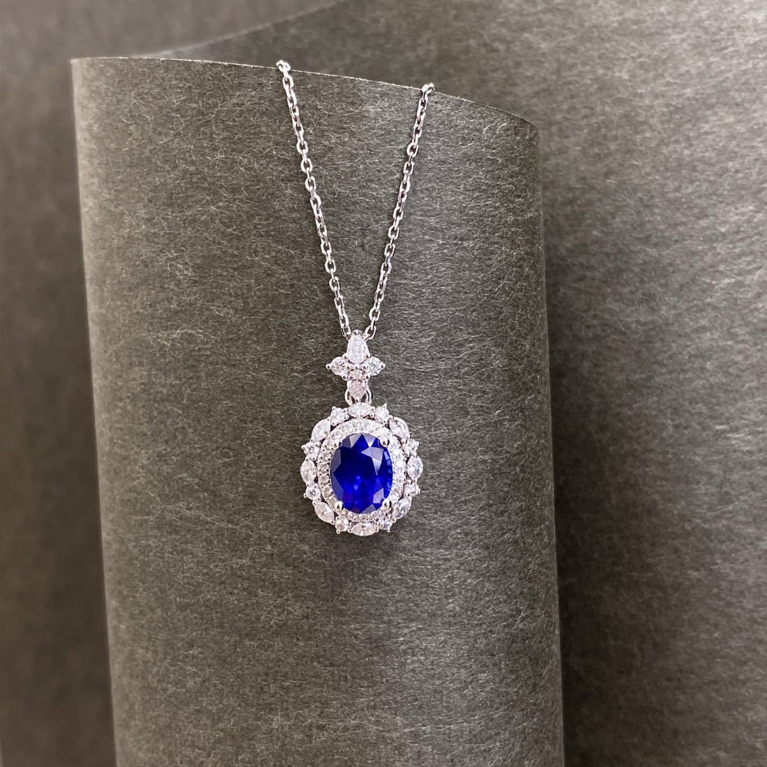 14k Gold 1.64 Ctw Natural Sapphire & Diamond Pendant( Without Chain ): Ref:230946144 // gold content:14k gold // main gemstone:sapphire // shape:oval // carat weight:1. 21ct // color:royal blue // treatment:natural // // adjacent gemstone 2 : diamond // shape:multiply