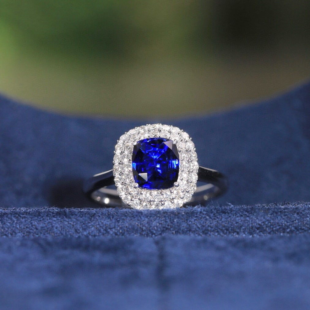 14k Gold 1.22 Ct Natural Sapphire & Diamond Ring: Ref:230946149 // gold content:14k gold // ring size:7. 25us // // main gemstone:sapphire // shape:cushion // carat weight:1. 22ct // color:blue // treatment:natural // // adjacent gemstone 2 :