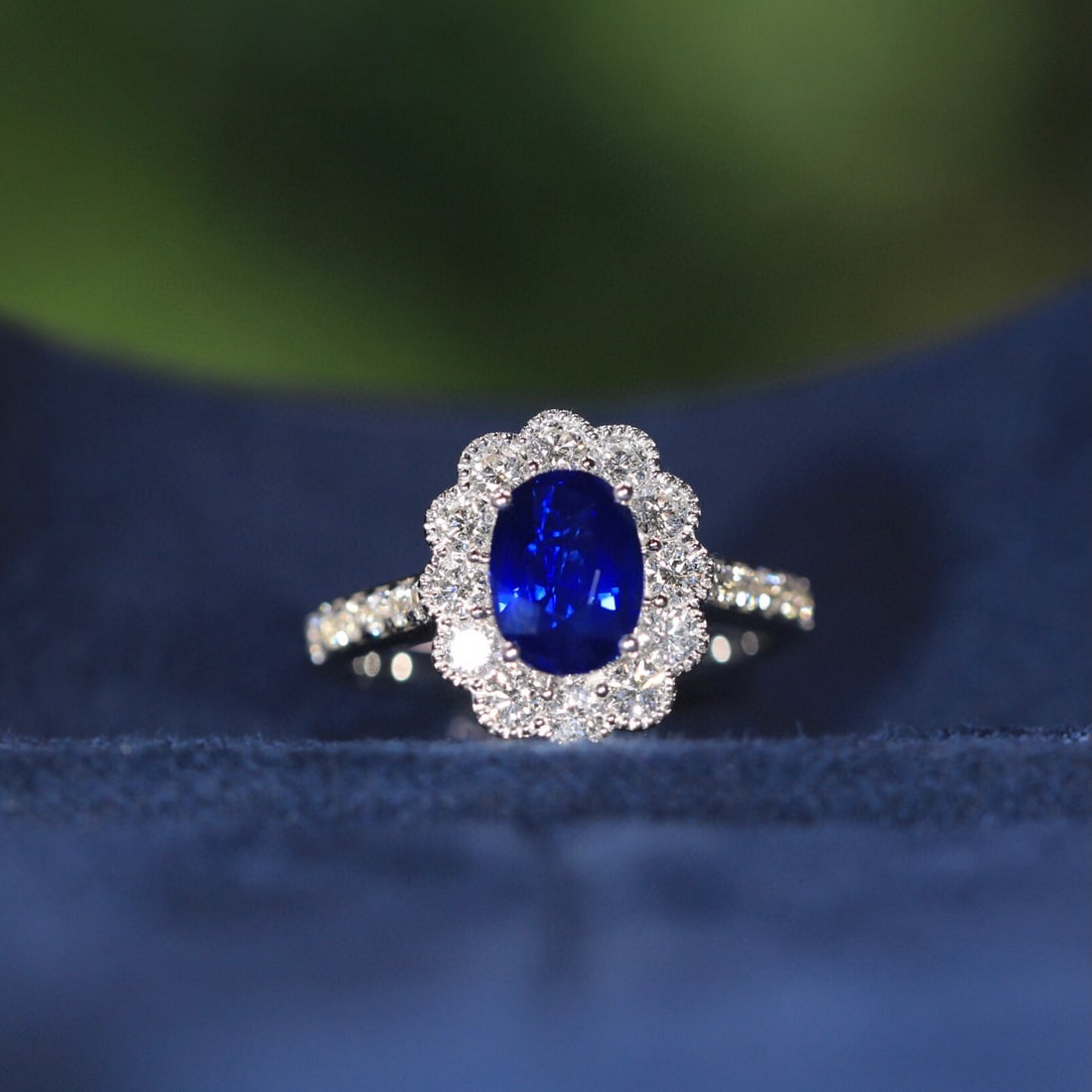 14k Gold 2.30 Ctw Natural Sapphire & Diamond Ring: Ref:230946160 // gold content:14k gold // ring size:7. 25us // // main gemstone:sapphire // shape:oval // carat weight:1. 54ct // color:royal blue // treatment:natural // // adjacent gemstone 2 :