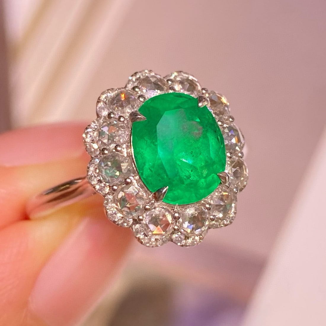 14k Gold 2.62 Ctw Vivid Green Natural Emerald & Diamond Ring - 6