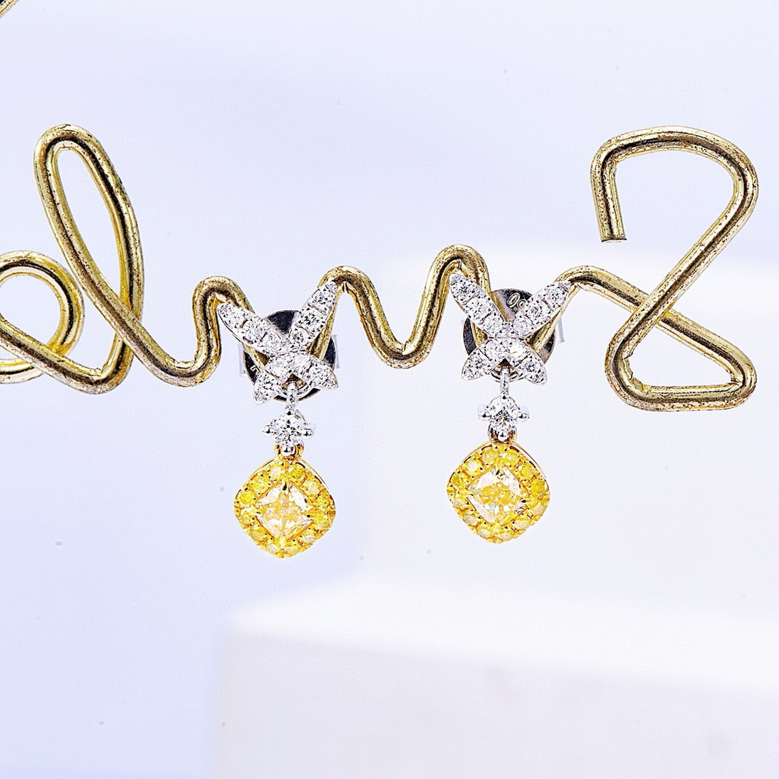 14k Gold 0.40 Ctw Natural Yellow Diamond & Diamond Earrings: Ref:230946171 // gold content:14k gold // main gemstone:yellow diamond // shape:cushion // carat weight:0. 22ct // color:yellow // treatment:natural // // adjacent gemstone 2 : diamond // shape:round