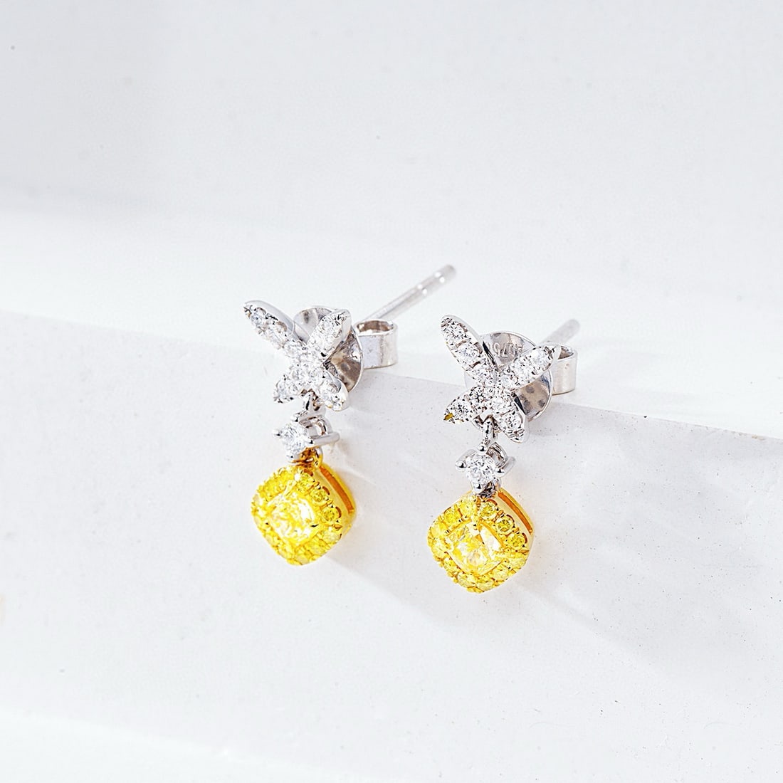 14k Gold 0.40 Ctw Natural Yellow Diamond & Diamond Earrings - 3