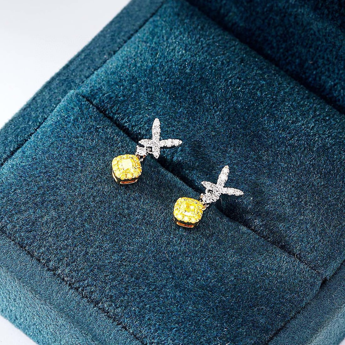 14k Gold 0.40 Ctw Natural Yellow Diamond & Diamond Earrings - 4