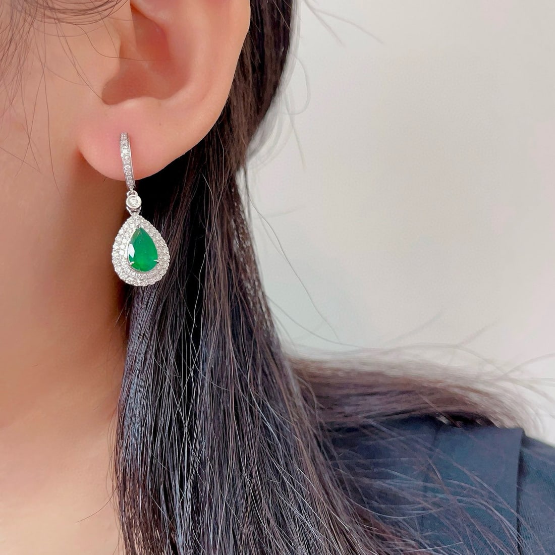 14k Gold 3.30 Ctw Vivid Green Natural Emerald & Diamond Earrings - 4