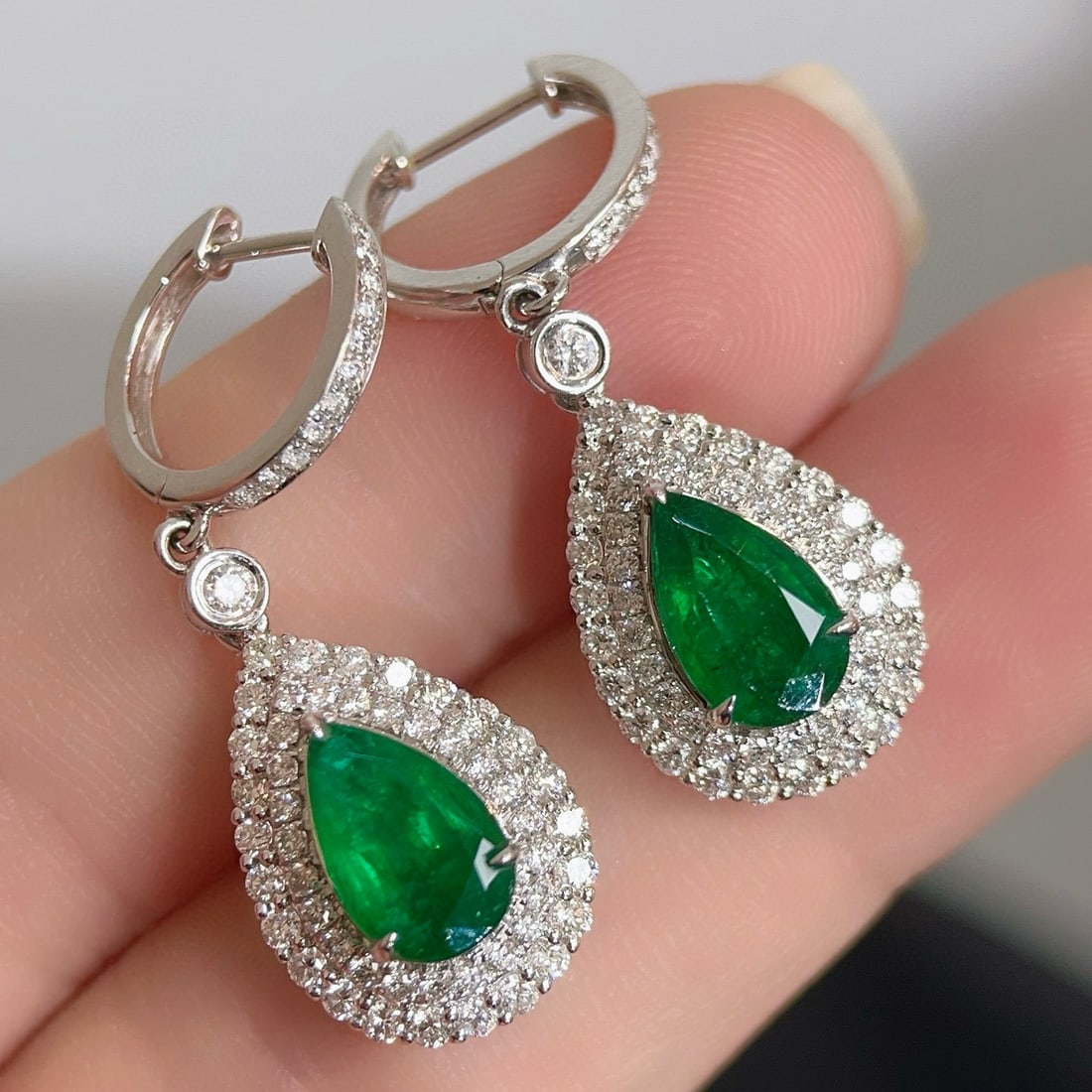 14k Gold 3.30 Ctw Vivid Green Natural Emerald & Diamond Earrings - 5