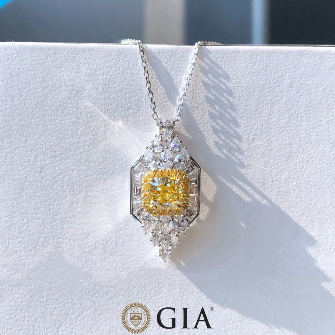 Gia Certified 14k Gold 2.62 Ctw Natural Yellow Diamond & Diamond Pendant( Without Chain ): Ref:230946191 // gold content:14k gold // main gemstone:yellow diamond // certified:gia // shape:radiant // carat weight:1. 00ct // clarity grade:si2 // color:yellow // treatment:natural //